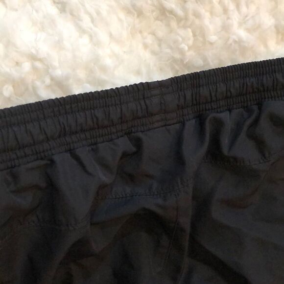 Nike Nylon Wide leg Capri with pink detail size M - Picture 6 of 8